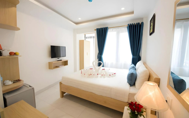 Hanoi Holiday Center Hotel – Guest Rooms – Hanoi