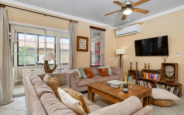 Cozy Tranquil 3BR 2BA Home w Private Pool Patio