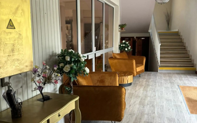 Hotel Celine