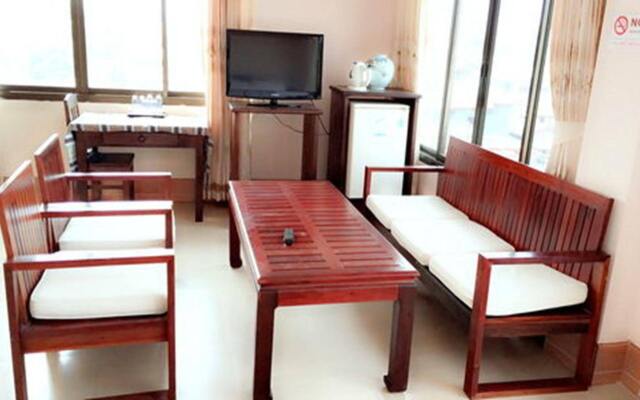 Savanh Vangvieng Hotel