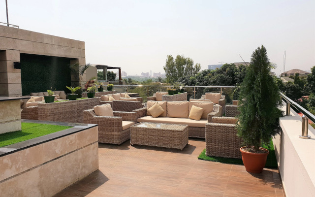 Summerset Continental Hotel By Usuma