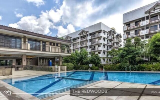 Romantic 1 Bedroom Condo at The Redwoods Condominium