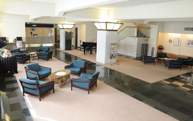 The Palace Side Hotel