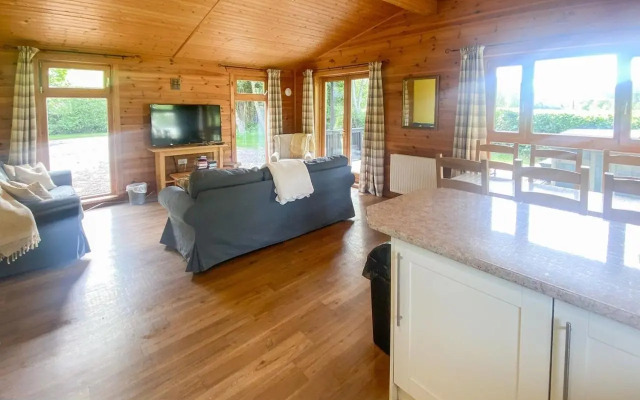 Edw Lodge