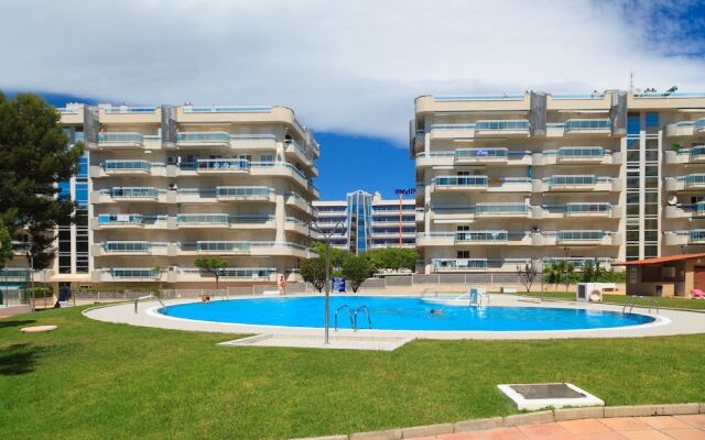 UHC Larimar Family Complex