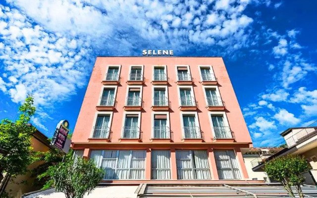 Hotel Selene