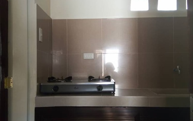 Razote Travel Lodge
