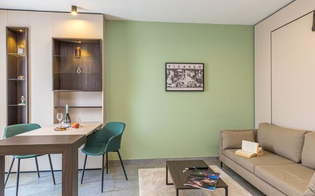 Icon H 205 Suite Micro-living