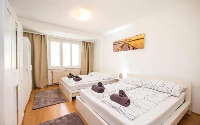 Lovley central Vienna apartment with balcony