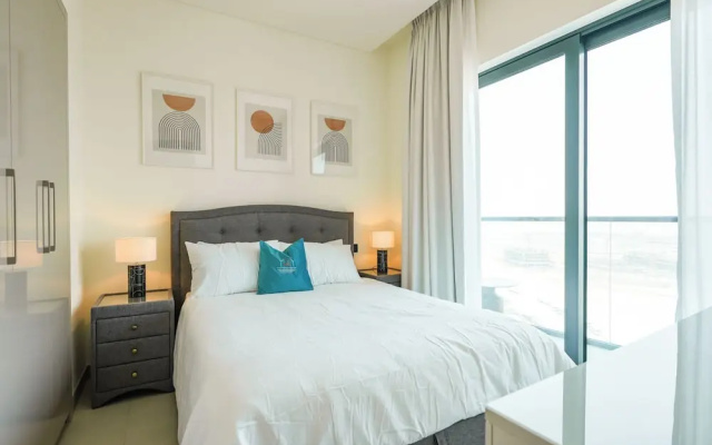 Yogi - Bright Apartment With Panoramic CityScape Views