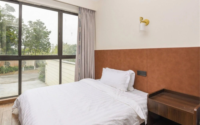 Conghua Hotspring Villa