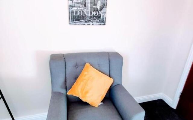 Crystal Suite 3 free private parking
