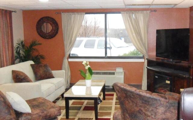 Magnuson Hotel Dixon