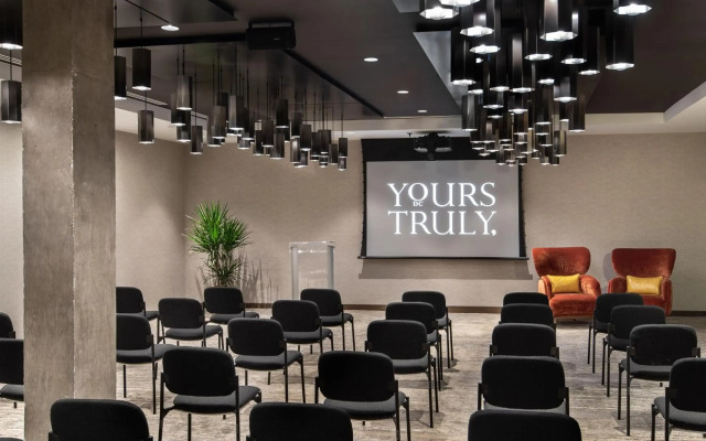 Yours Truly DC, Vignette Collection by IHG