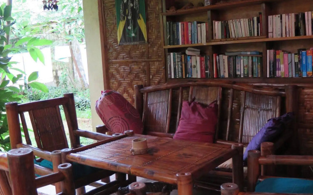Mystic Divers Guesthouse