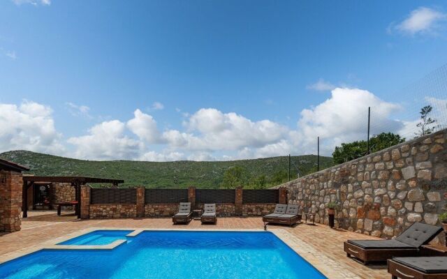 Pool Villa Cupido