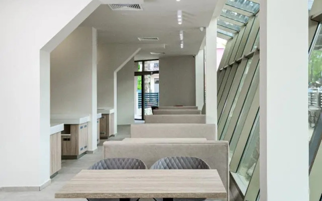 Hotel Laguna Park Sunrise