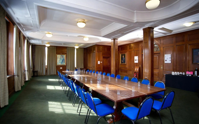 Goodenough College