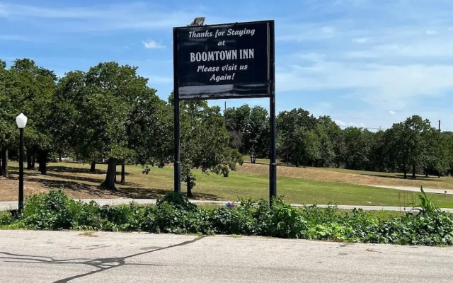 Boomtown Inn