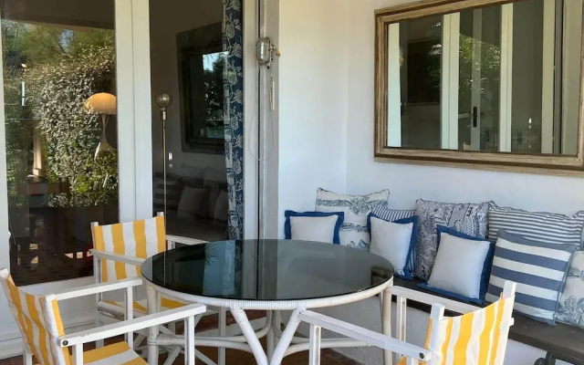 Lovely Holiday Apartment by the sea in Grimaud