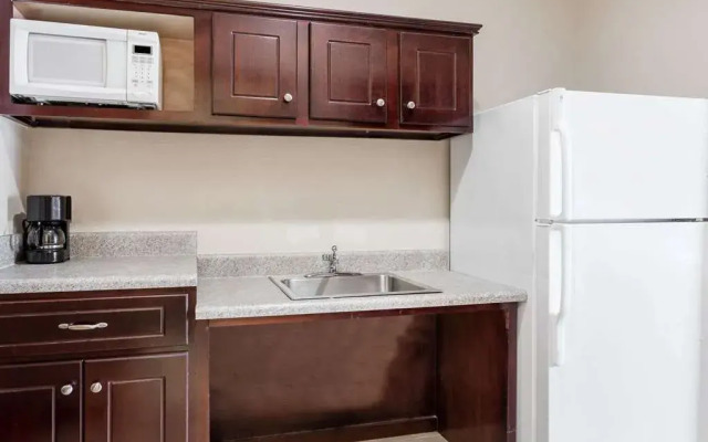 La Quinta Inn & Suites By Wyndham Augusta/Fort Eisenhower