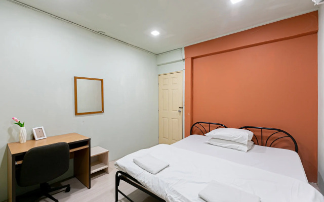 Freesia Saladaeng Silom Apartments