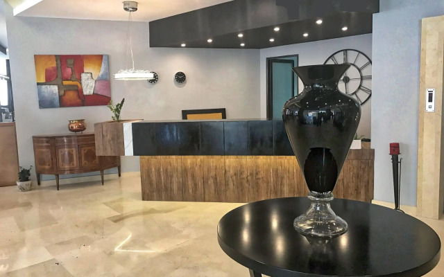 GQ Hotel & Club - Adults Only