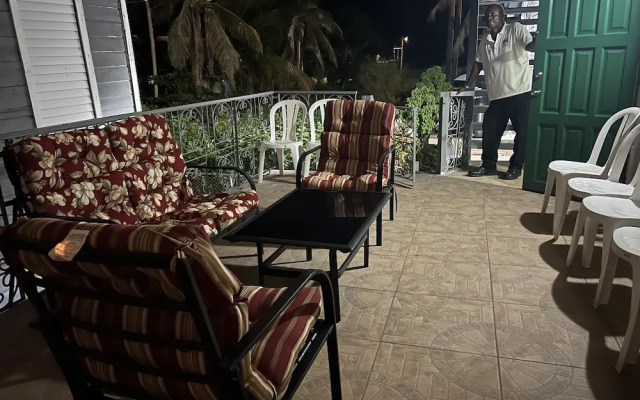 One South Place Hotel