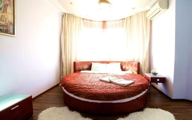 FortEstate Dmitry Ulyanov Apartment