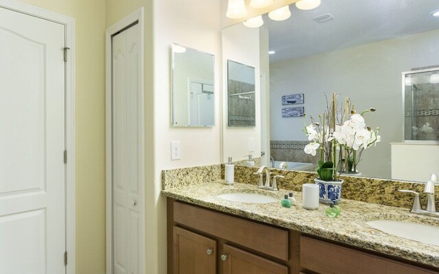 Starmark Luxury Collection - Mansions at ChampionsGate