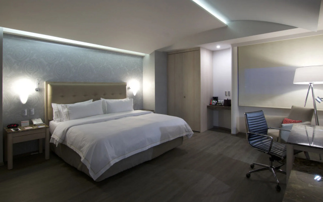 Holiday Inn Express Mexico - Toreo by IHG