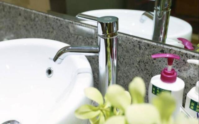 Xian Feilu Business Hotel