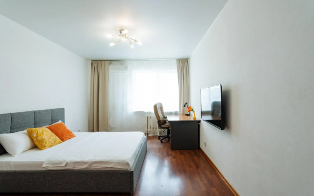 King (Кинг) на улице  Карла Маркса