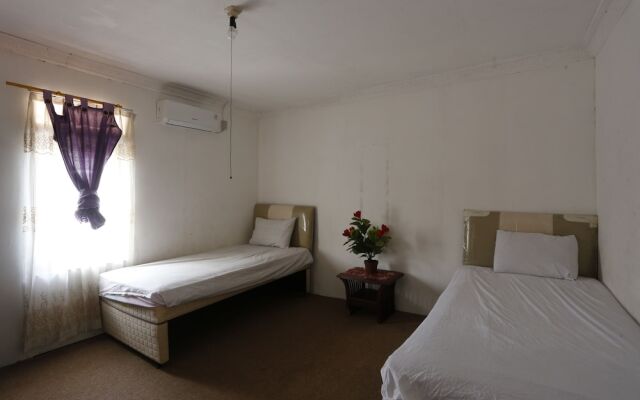 Hotel O Penginapan Mangkoe Barokah