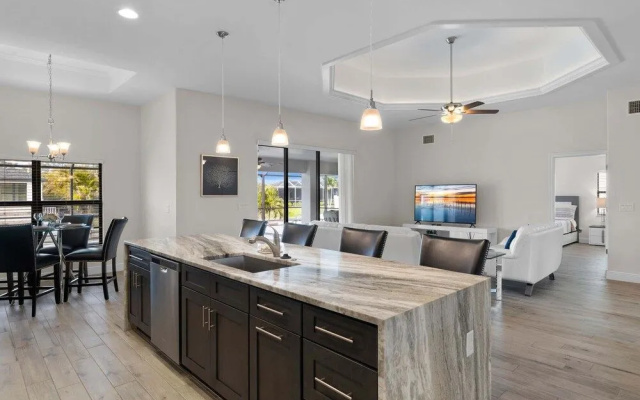 Midpoint Villa by Distinctive Beach Rentals