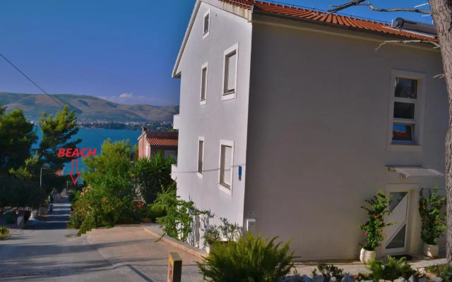 Apartments Oklopčić