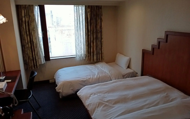 Chungli Business Hotel