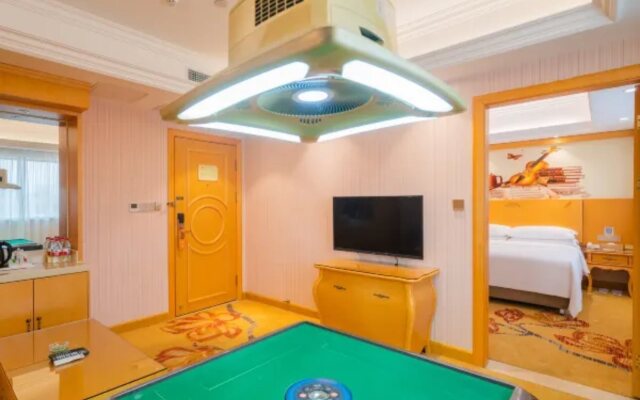 Vienna Hotel (Bolo West Bus Station)