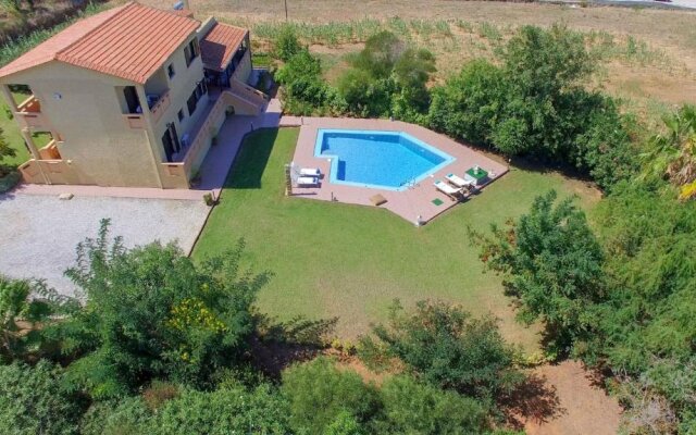 Exclusive Crete Villa Villa Alexia 4 Bedrooms Large Lawned Gardens Chania