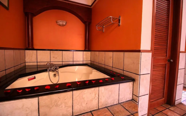 AlexaPD Private Water Chalets