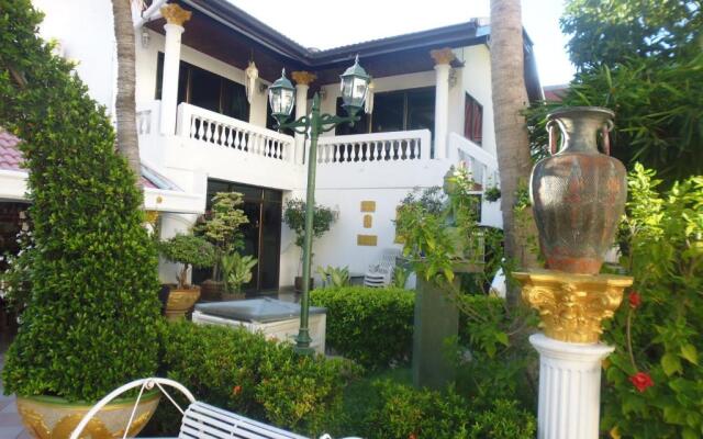 Villa Oranje Pattaya