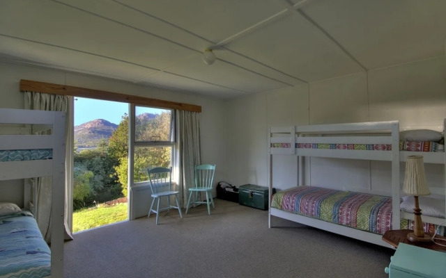 Freycinet Beachfront Retreat