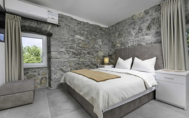 Luxury Krk Villa With Private Pool and Gardens
