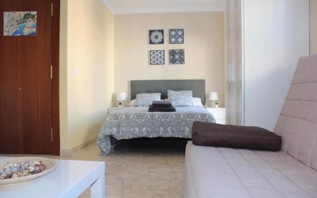 Nice and New Studio with balcony close to the city