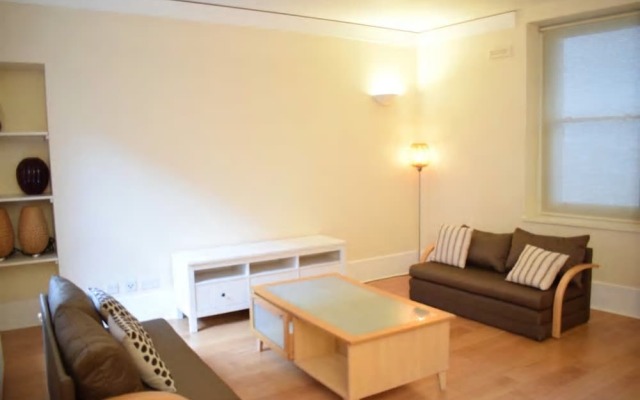2 Bedroom Apartment in The Heart of Westminster