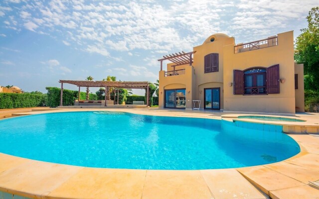 Vesta - Luxury Villa - 5 BR - Sabina