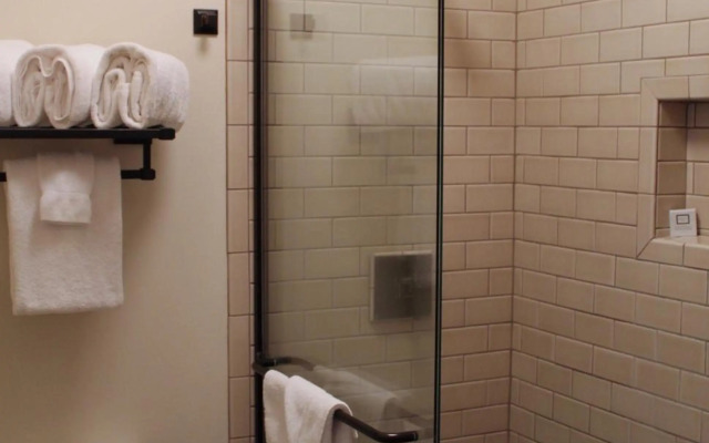 Sunnyside Restaurant & Lodge