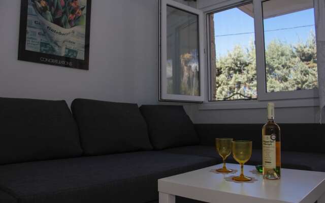 Siviri Deluxe Apartment