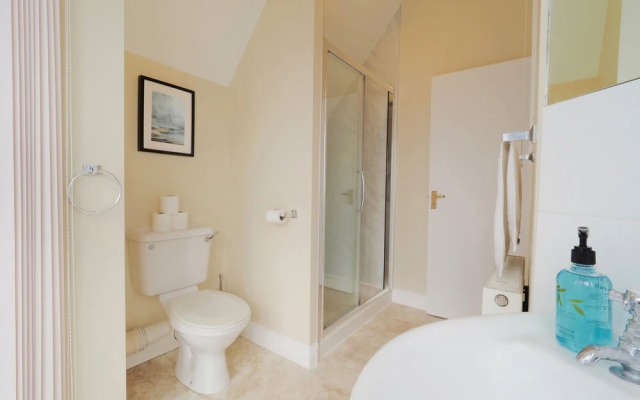 Kings Corner- Townhouse in the city