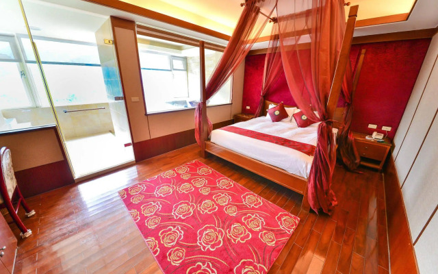 Hotel Tilun Dongpu Spa